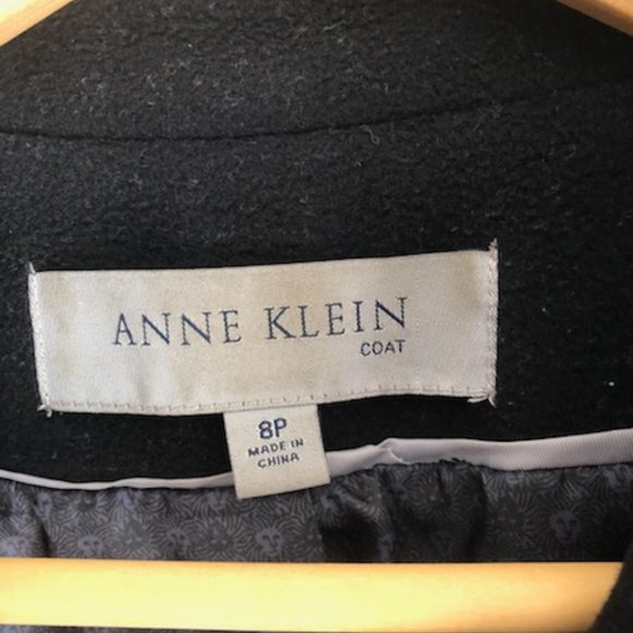 Winter Coat - Picture 3 of 5